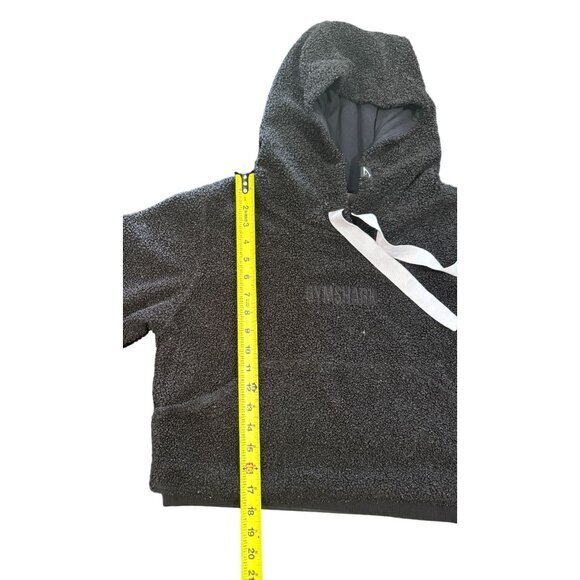 Gymshark Sherpa Black Cropped Hoodie Front Pockets Size XS | G1 - Picture 5 of 6